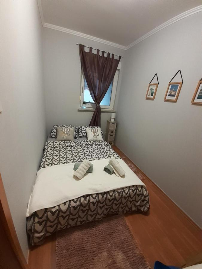 Lola Apartmani Ровинь Экстерьер фото