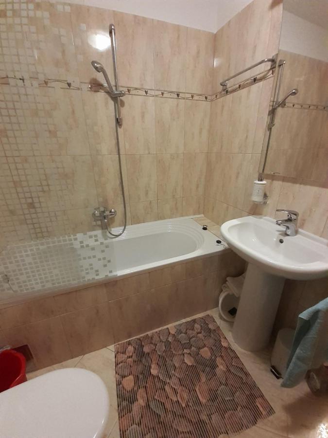 Lola Apartmani Ровинь Экстерьер фото